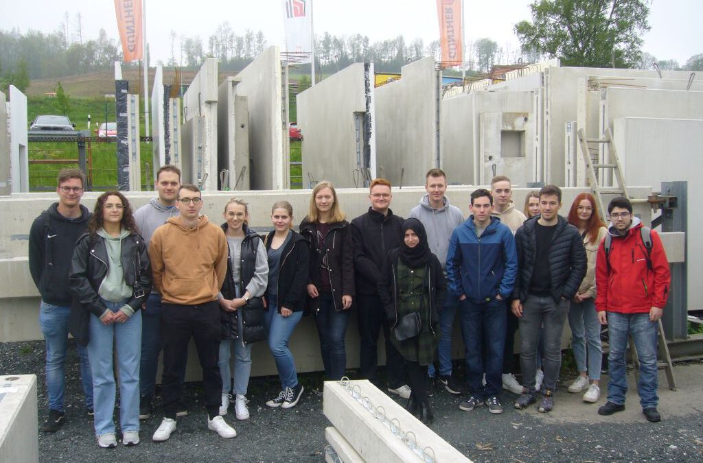 Exkursion der Klasse BZ_221 zur Firma Günther in Netphen-Helgersdorf