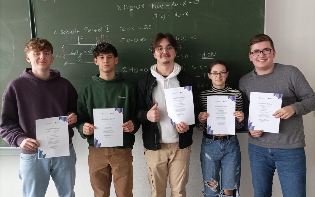 Schiffe versenken an der Uni Siegen – Leistungskurs Bautechnik belegt den 5. Platz